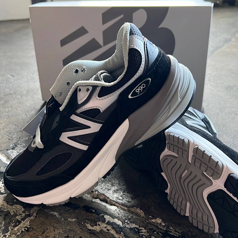 NEW BALANCE 990